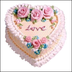 Click here for more on Sweet Heart - Fresh Cream Cake