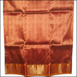 Click here for more on'Maroon colour Pattu Parikini with contrast border - SPO-22'
