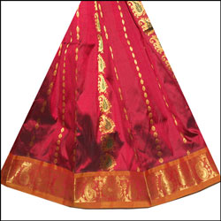 Click here for more on Maroon Pattu Parikini with contrast border SNT-12(unstitched)