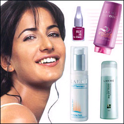 Fairest of them All (Lakme Hamper )