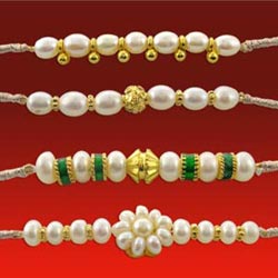 Click here for more on RAAKHI HAMPER (JPR-18)