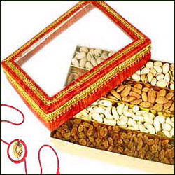 Click here for more on Rakhi Dry fruit Box-850gms