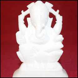 Click here for more on Marble Lord Ganesh-code002
