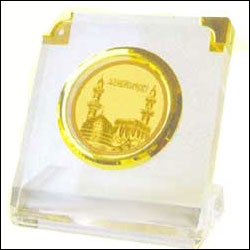 Click here for more on Makkah Madina Car Frame