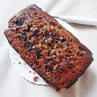 Click here for more on Rectangle shape plum cake - 1kg