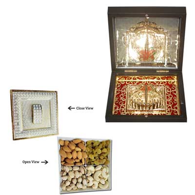 Click here for more on Gift Hamper - code GS03