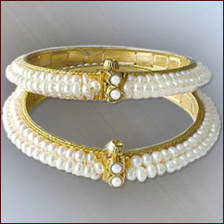 Click here for more on PEARL BANGLES - FLORAL (SJPDPB 003)